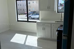 433 SW 6th St, Miami, FL 33130 - Photo 2
