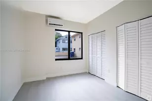 433 SW 6th St, Miami, FL 33130 - Photo 12