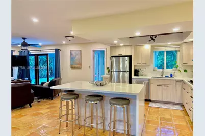 2169 Imperial Point Dr, Fort Lauderdale, FL 33308 - Photo 12
