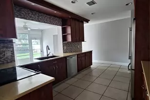 4900 Cleveland St, Hollywood, FL 33021 - Photo 4