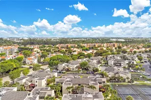 10296 NW 9th St Cir, Miami, FL 33172 - Photo 22