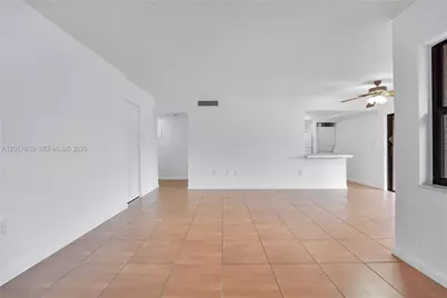 10296 NW 9th St Cir #103, Miami, FL 33172 - Photo 2