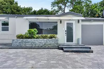 1130 NW 57th St, Miami, FL 33127 - Photo 6