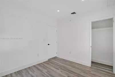 1130 NW 57th St, Miami, FL 33127 - Photo 32