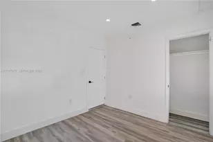 1130 NW 57th St, Miami, FL 33127 - Photo 32