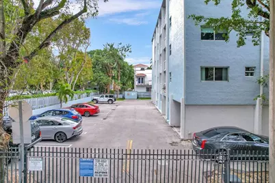 2920 SW 28th Ter #207, Miami, FL 33133 - Photo 38