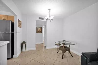 2920 SW 28th Ter #207, Miami, FL 33133 - Photo 26