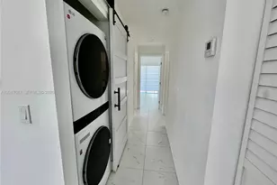 421 NW 13th Ave, Miami, FL 33125 - Photo 6