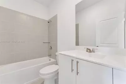 725 SE 14th Ct, Homestead, FL 33034 - Photo 16
