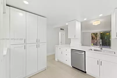 319 NE 14th Ave #201, Hallandale Beach, FL 33009 - Photo 2