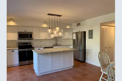 7655 SW 106th Ave, Miami, FL 33173 - Photo 10