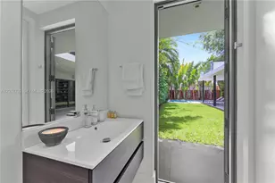 10 Samana Dr, Miami, FL 33133 - Photo 20