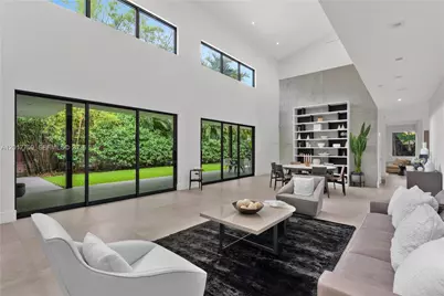 10 Samana Dr, Miami, FL 33133 - Photo 2