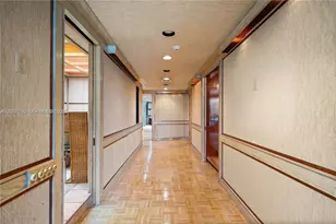 11111 Biscayne Blvd, North Miami Beach, FL 33181 - Photo 34