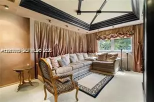 11111 Biscayne Blvd, North Miami Beach, FL 33181 - Photo 10