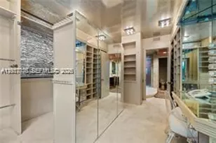 11111 Biscayne Blvd, North Miami Beach, FL 33181 - Photo 16