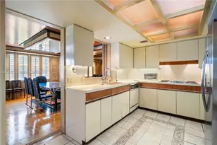 11111 Biscayne Blvd, North Miami Beach, FL 33181 - Photo 36