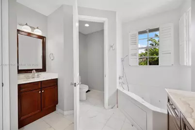2310 Bayview Ln, North Miami, FL 33181 - Photo 46