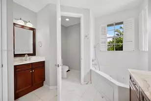2310 Bayview Ln, North Miami, FL 33181 - Photo 46