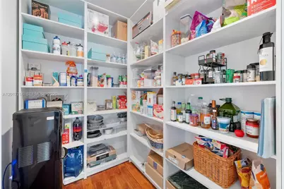 2310 Bayview Ln, North Miami, FL 33181 - Photo 34