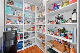 2310 Bayview Ln, North Miami, FL 33181 - Photo 34