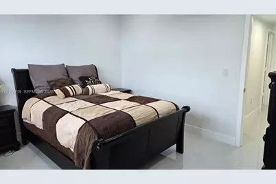 230 SW 117th Ter #202, Pembroke Pines, FL 33025 - Photo 16