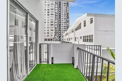 2780 NE 183rd St #302, Aventura, FL 33160 - Photo 14