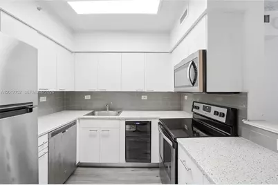 1500 Bay Rd #666S, Miami Beach, FL 33139 - Photo 6