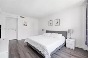 1500 Bay Rd, Miami Beach, FL 33139 - Photo 12