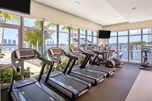 17301 Biscayne Blvd, North Miami Beach, FL 33160 - Photo 26