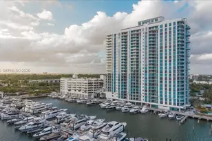 17301 Biscayne Blvd, North Miami Beach, FL 33160 - Photo 24