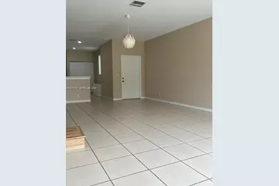 2434 Cordoba Bnd #2434, Weston, FL 33327 - Photo 4