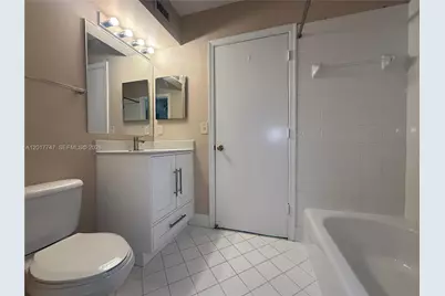2434 Cordoba Bnd #2434, Weston, FL 33327 - Photo 10
