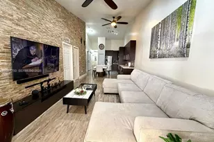 1242 NE 32nd Ave, Homestead, FL 33033 - Photo 2