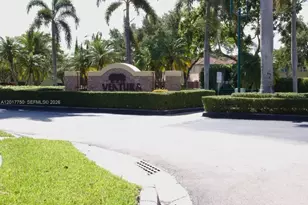 1242 NE 32nd Ave, Homestead, FL 33033 - Photo 2