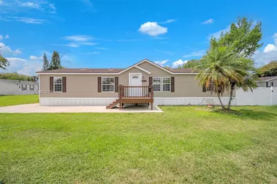 730 NW 217th Ter, Pembroke Pines, FL 33029 - Photo 1