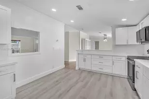 730 NW 217th Terrace, Pembroke Pines, FL 33029 - Photo 10
