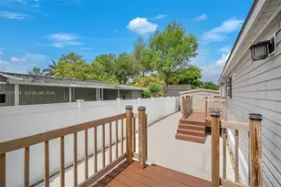 730 NW 217th Terrace, Pembroke Pines, FL 33029 - Photo 24