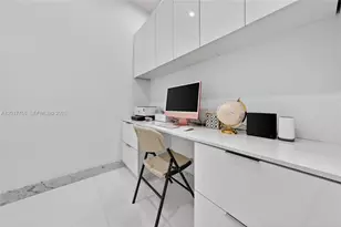 88 SW 7th St, Miami, FL 33130 - Photo 46