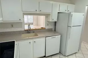 1820 SW 81st Ave, North Lauderdale, FL 33068 - Photo 4