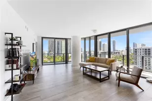 121 NE 34th St, Miami, FL 33137 - Photo 4