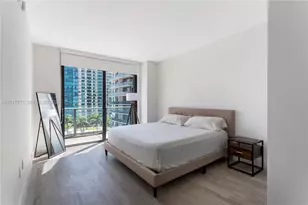 121 NE 34th St, Miami, FL 33137 - Photo 8