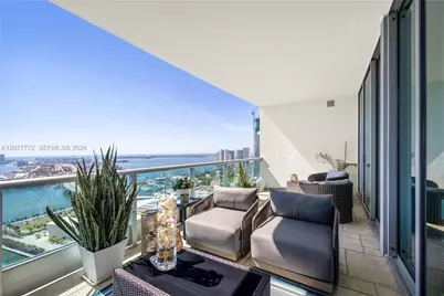 900 Biscayne Blvd #4205, Miami, FL 33132 - Photo 12