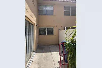 7106 NW 169th St #7106, Hialeah, FL 33015 - Photo 2