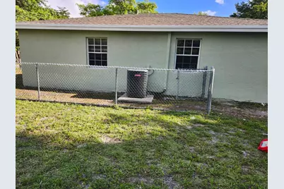 700 NW 19th Ter, Fort Lauderdale, FL 33311 - Photo 4