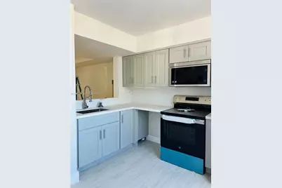 380 NW 85th Pl #1406, Miami, FL 33126 - Photo 4