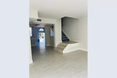 380 NW 85th Pl #1406, Miami, FL 33126 - Photo 6