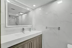 18041 Biscayne Blvd, Aventura, FL 33160 - Photo 8