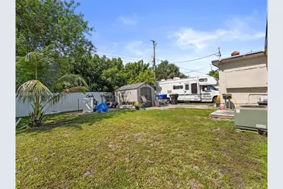 6432 Perry St, Hollywood, FL 33024 - Photo 22
