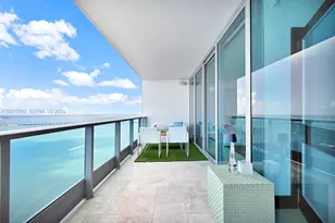 1331 Brickell Bay Dr, Miami, FL 33131 - Photo 2